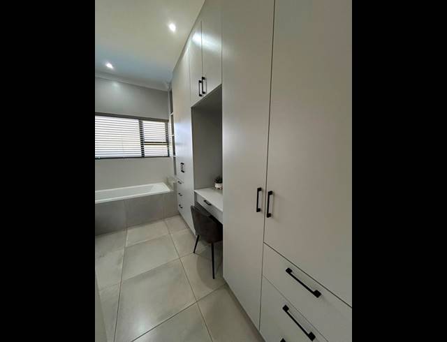 3 BEDROOM HOUSE FOR SALE IN ZINI RIVER ESTATE